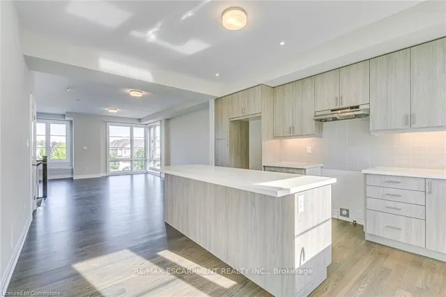 Additional property image - 2273 Turnberry Rd Unit 8