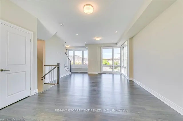 Additional property image - 2273 Turnberry Rd Unit 8