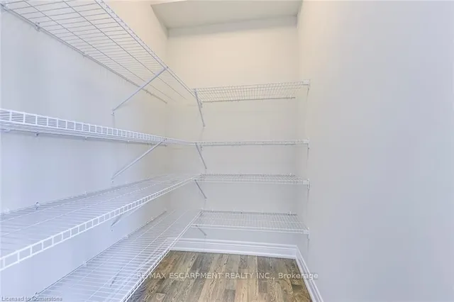 Additional property image - 2273 Turnberry Rd Unit 8