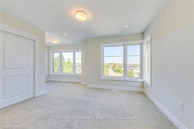 Additional property image - 2273 Turnberry Rd Unit 8