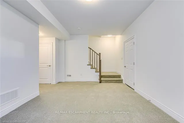 Additional property image - 2273 Turnberry Rd Unit 8