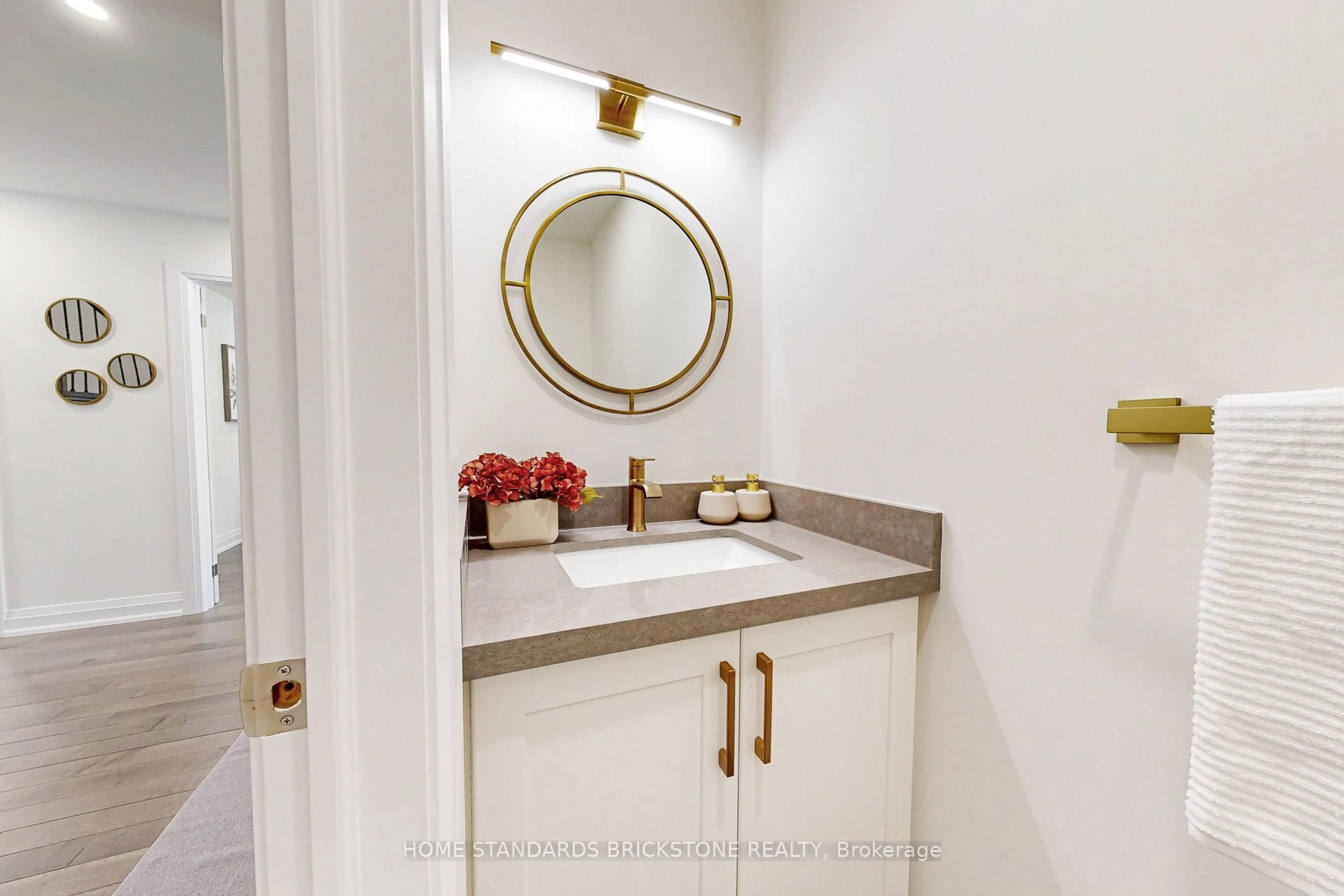 Contemporary bathroom, ceramic/tile floor for 460 Aspen Forest Dr, Oakville Ontario L6J 6H6
