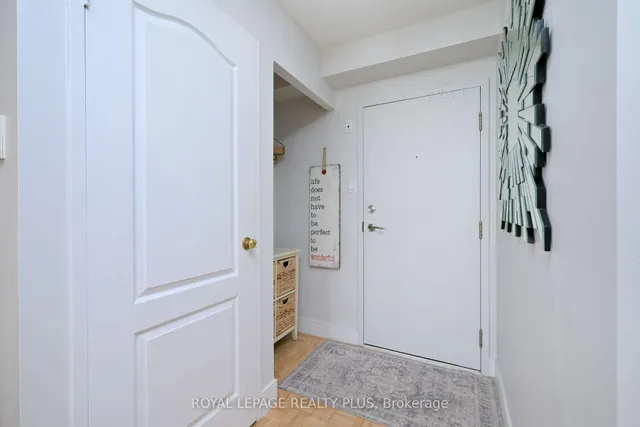 Additional property image - 8 Lisa St Unit 2306
