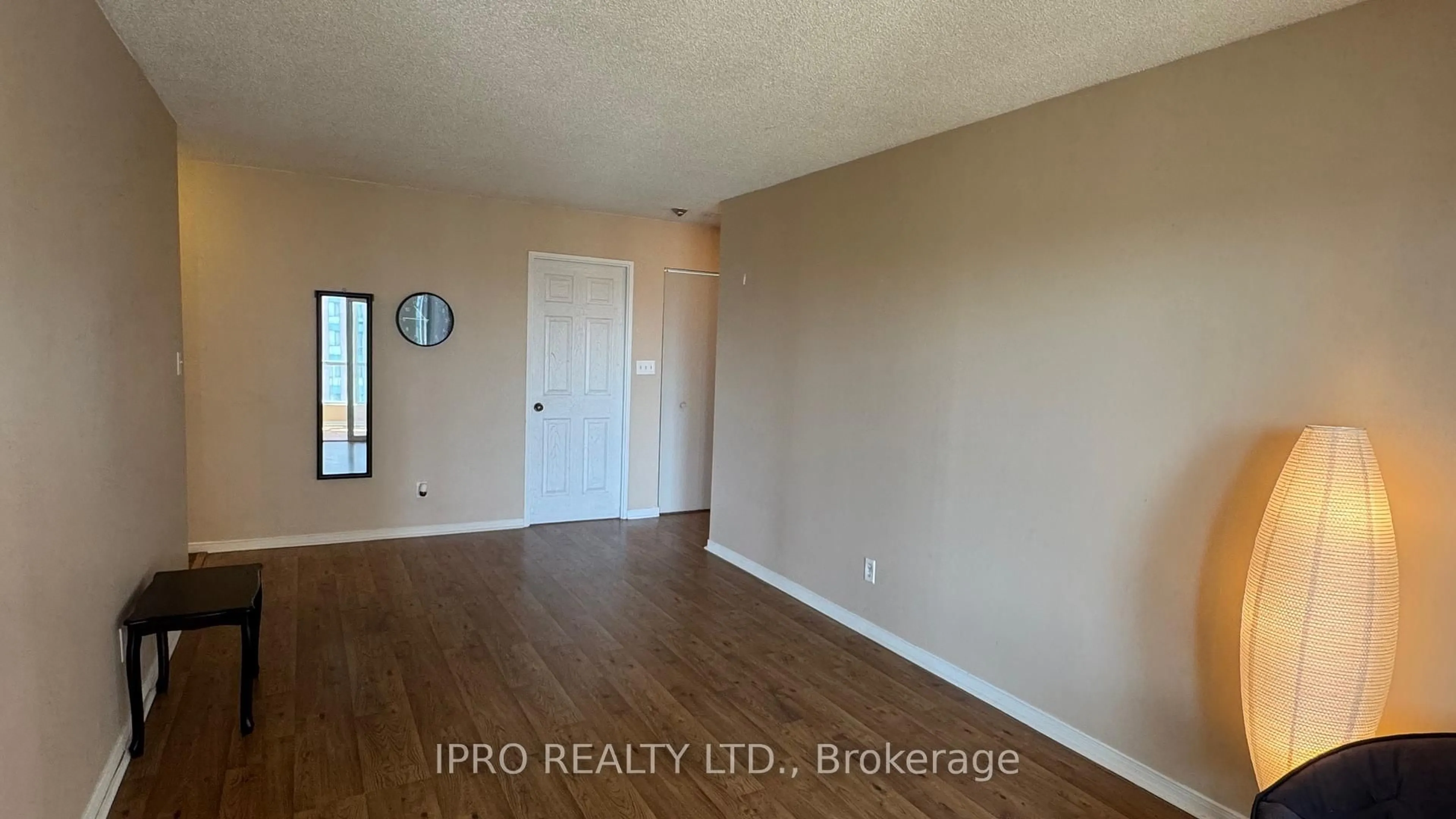A pic of a room for 145 Hillcrest Ave #907, Mississauga Ontario L5B 3Z1