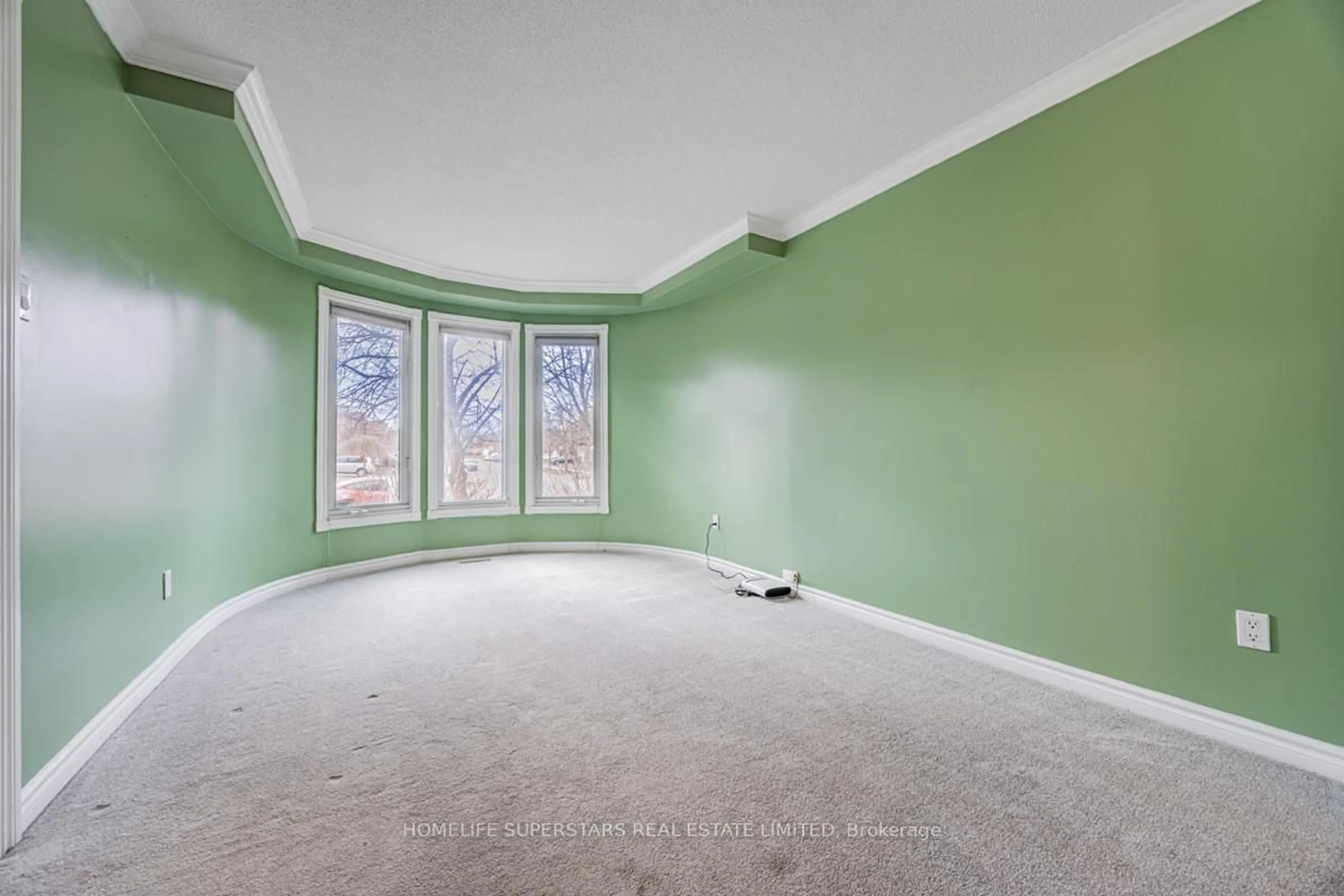 A pic of a room for 108 Castlehill Rd, Brampton Ontario L6X 4C4