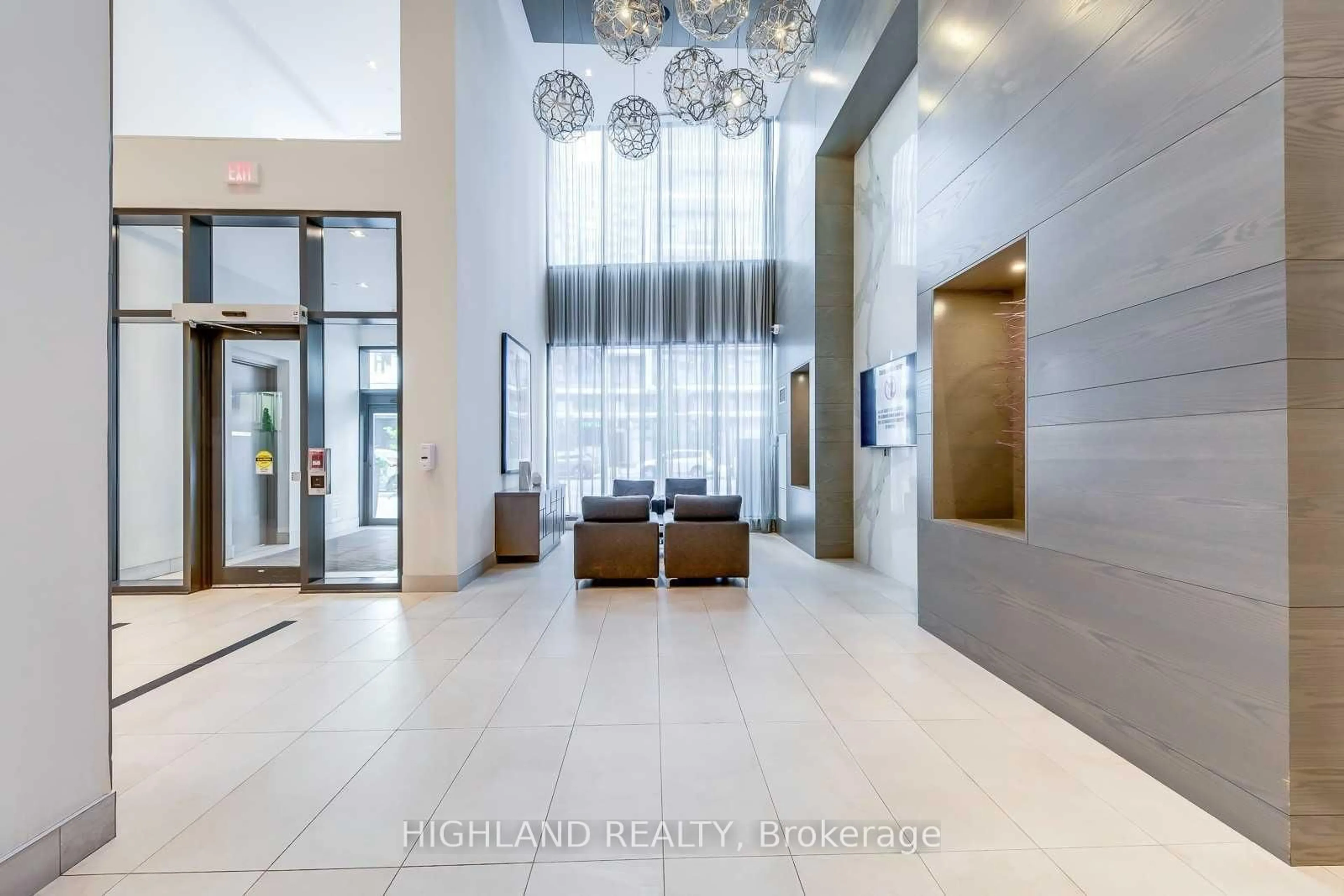 Lobby for 510 Curran Pl #2005, Mississauga Ontario L5B 0J8