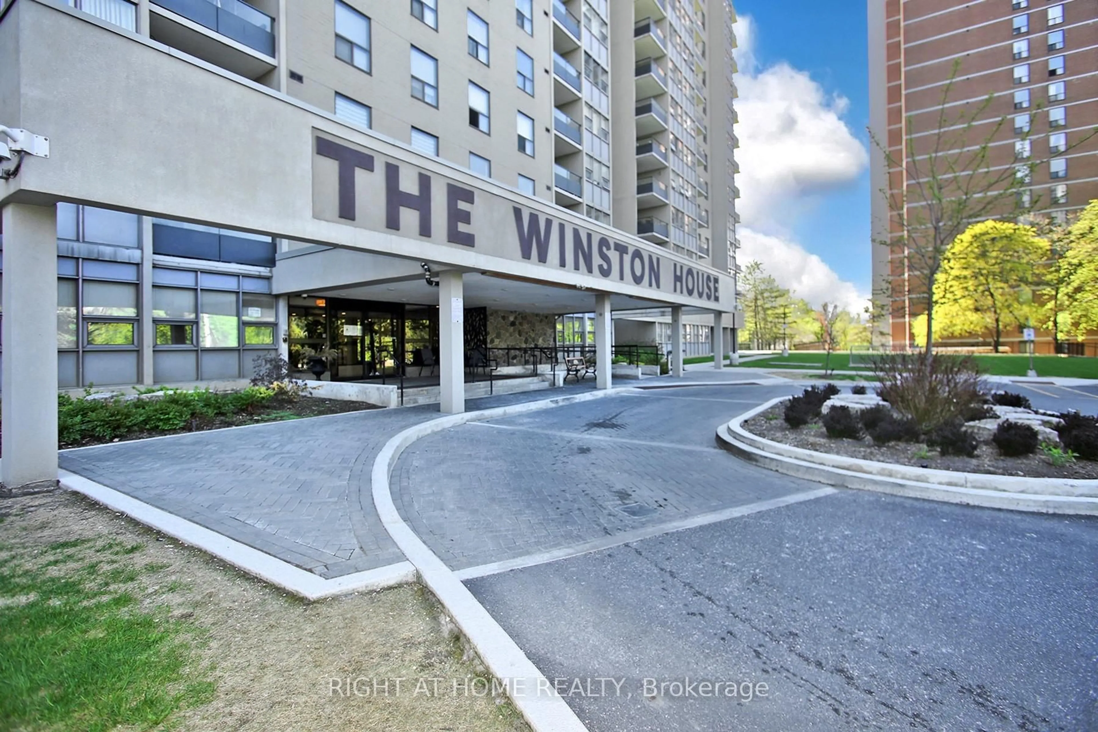 Unknown for 75 Emmett Ave #1112, Toronto Ontario M6M 5A7