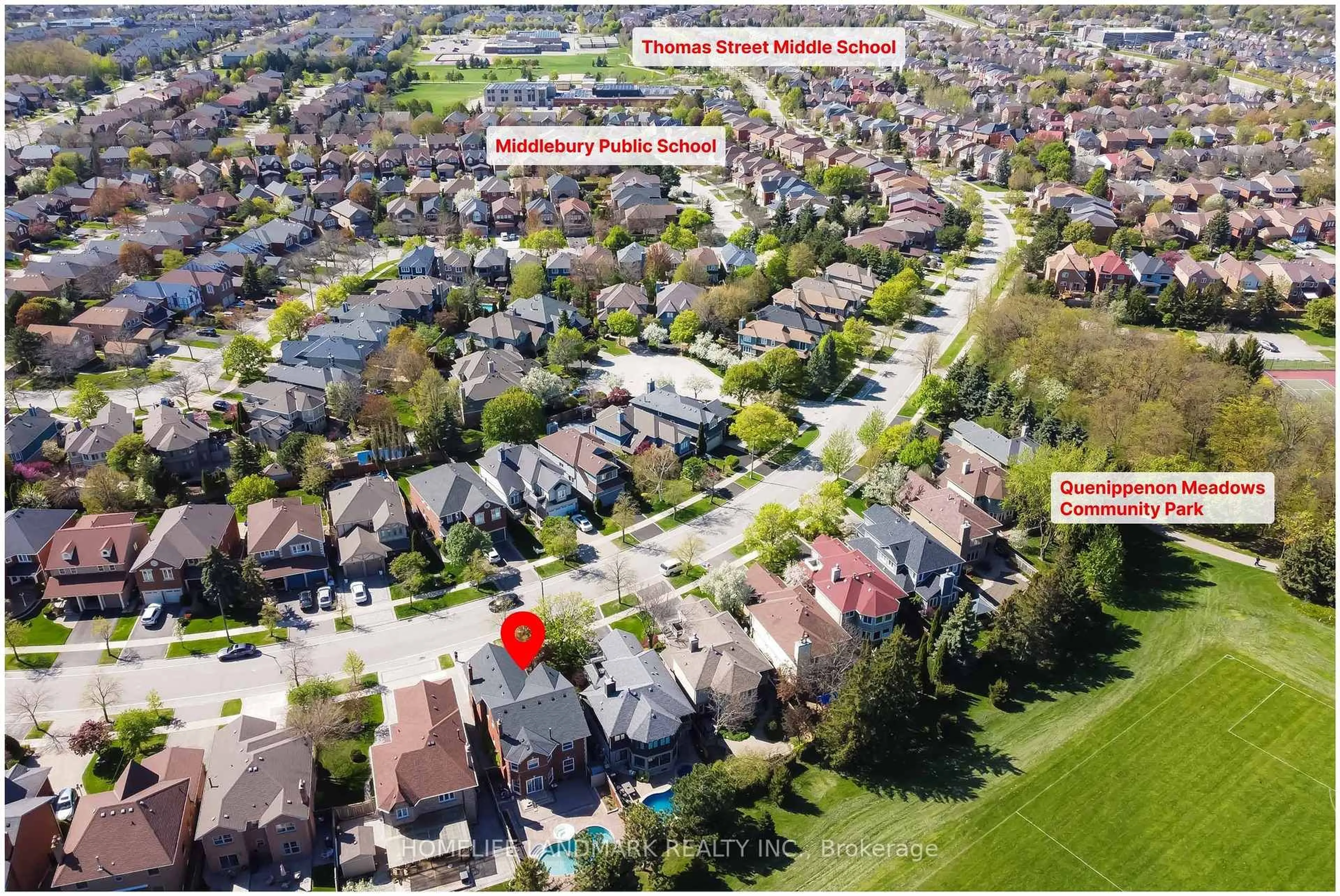 A pic from outside/outdoor area/front of a property/back of a property/a pic from drone, street for 5301 Middlebury Dr, Mississauga Ontario L5M 5E5