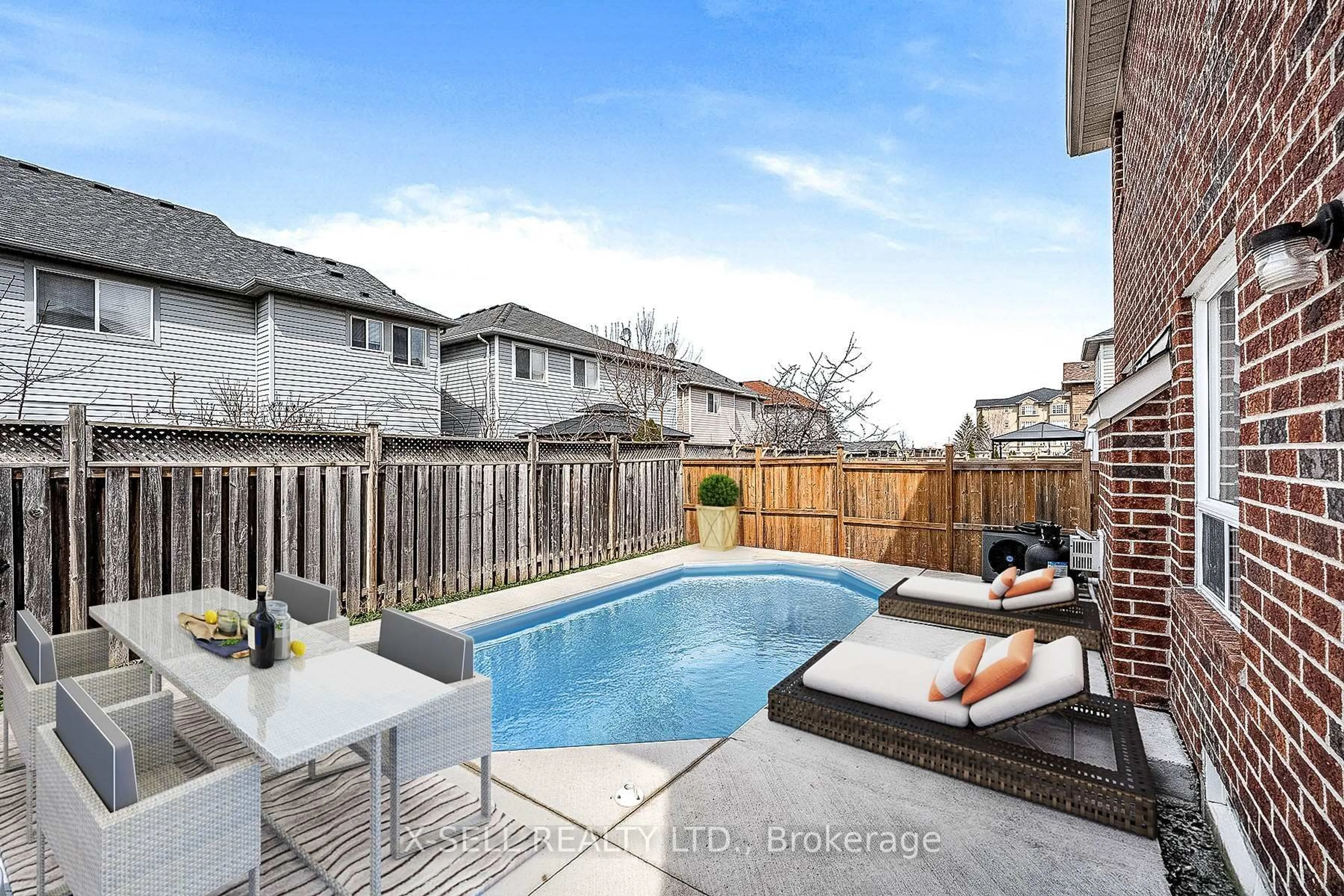 Pool for 1243 Newell St, Milton Ontario L9T 6C2