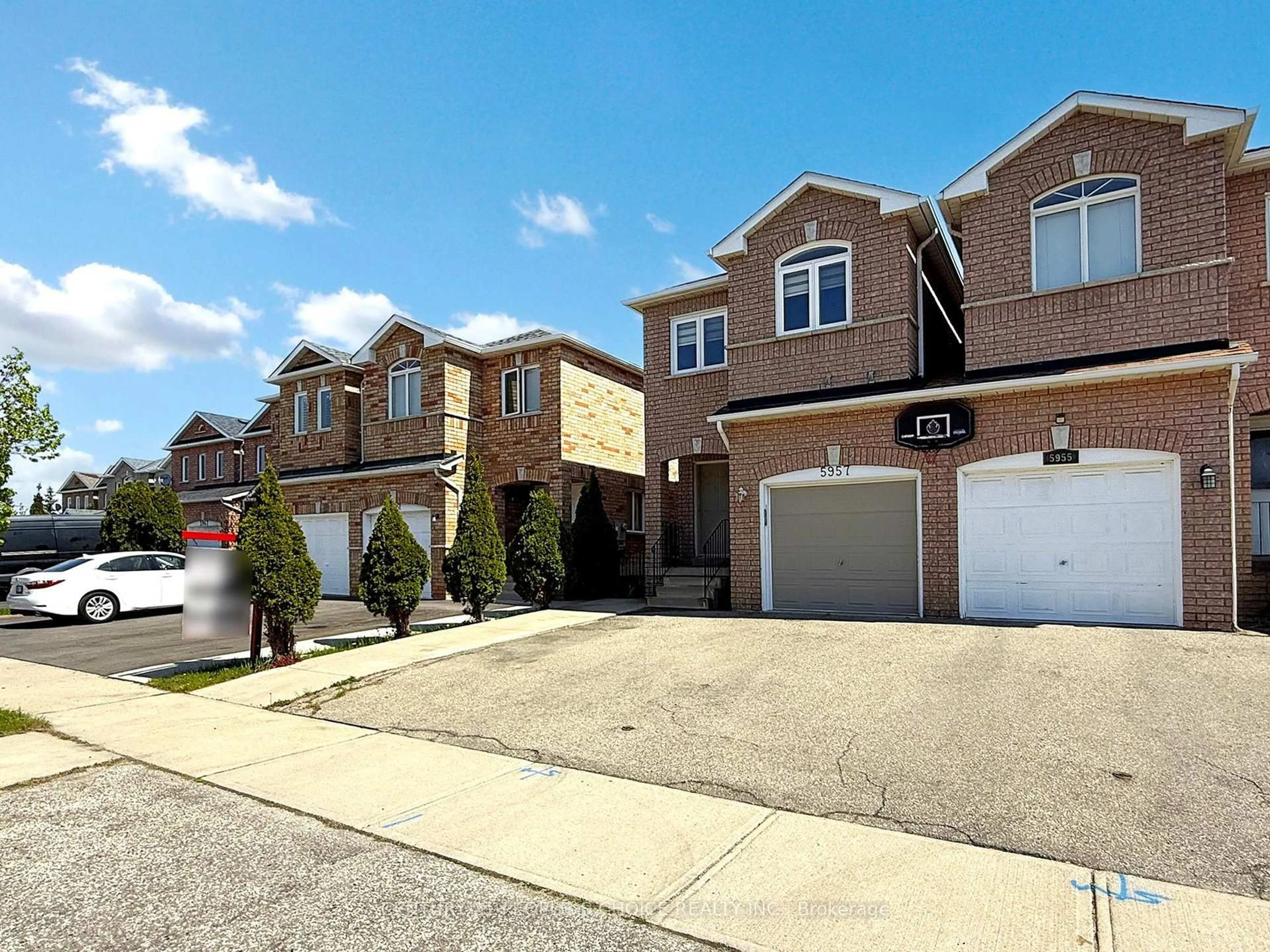 Unknown for 5957 Candlebrook Crt, Mississauga Ontario L5V 2V5