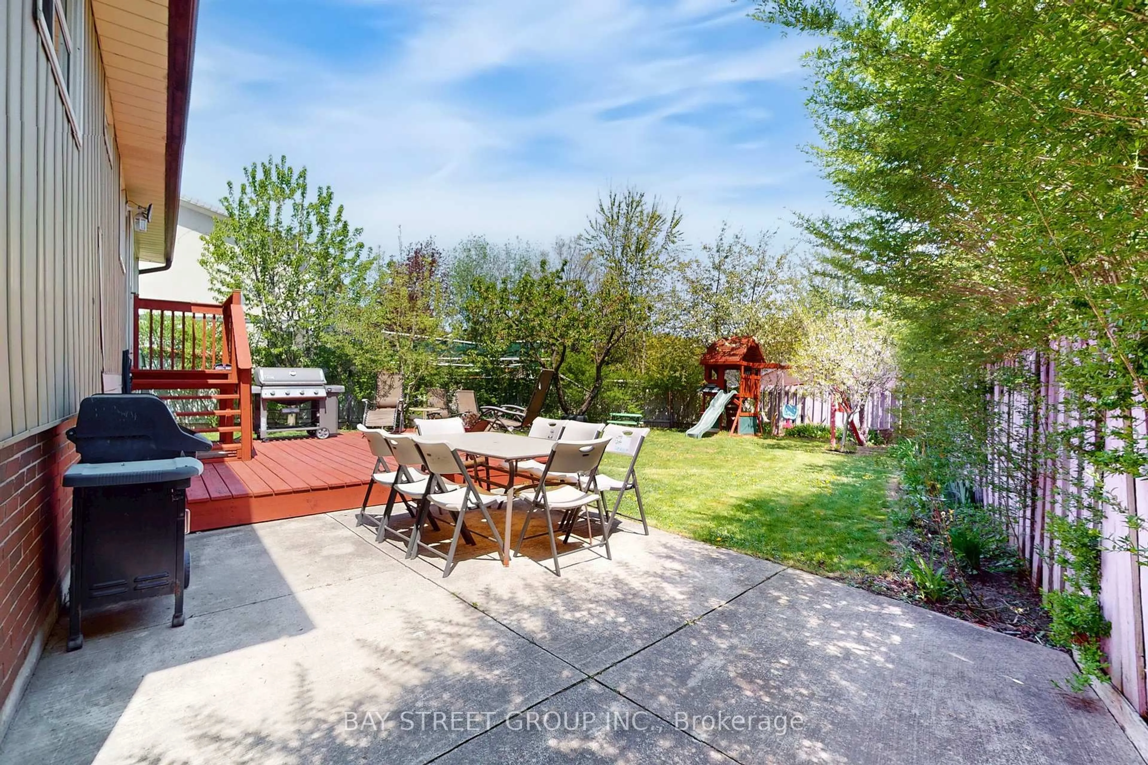 Patio, unknown for 6119 Wabukayne Crt, Mississauga Ontario L5N 2B1
