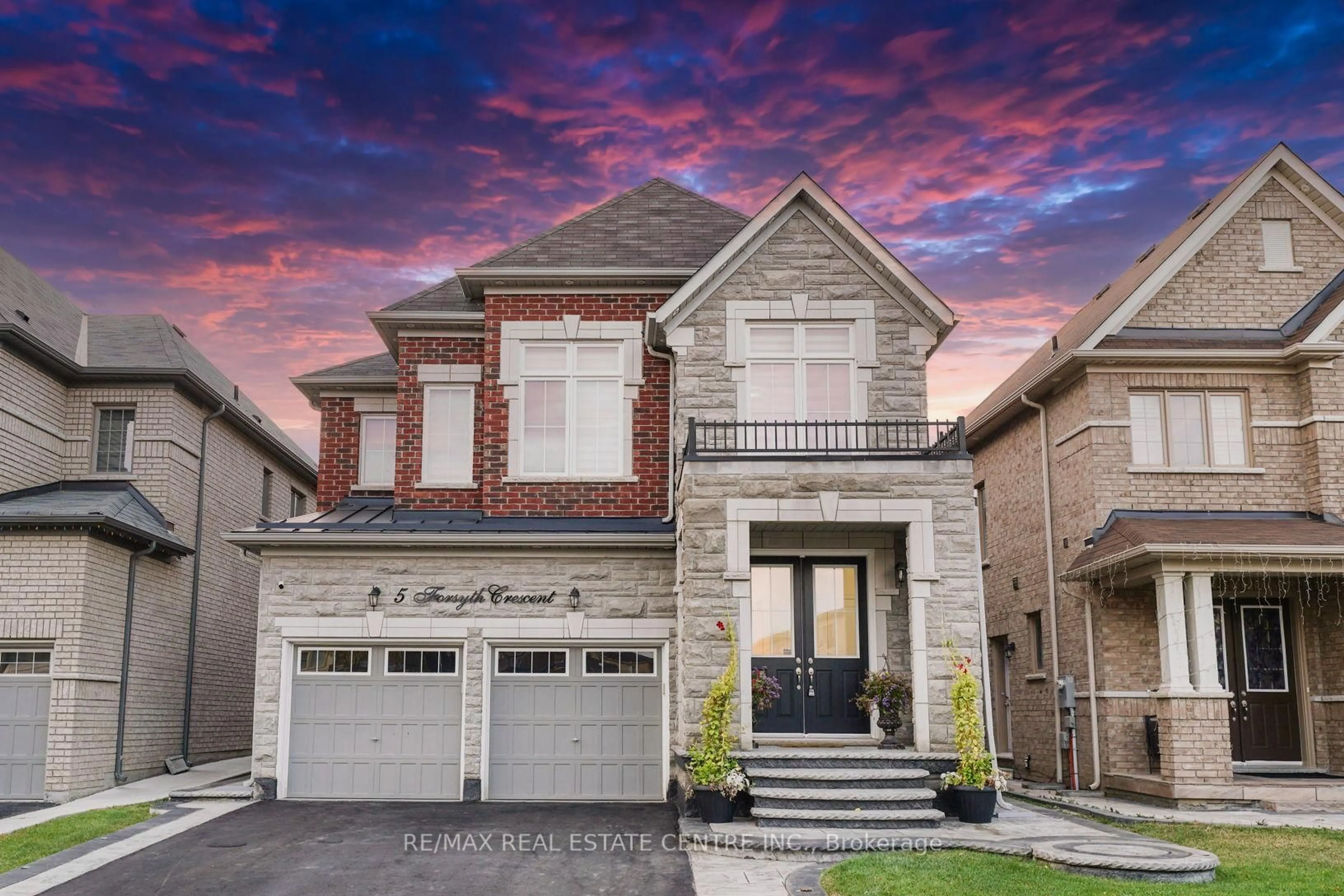 Home with brick exterior material, street for 5 Forsyth Cres, Brampton Ontario L6X 5N2
