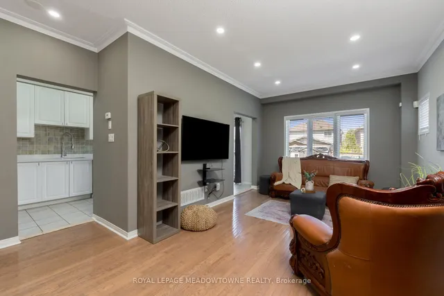 Additional property image - 1876 Stevington Cres