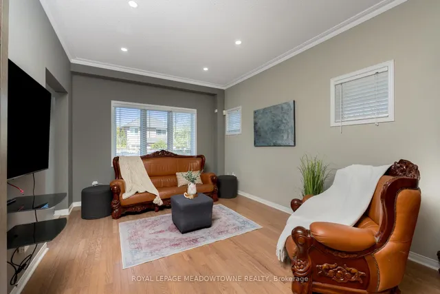 Additional property image - 1876 Stevington Cres
