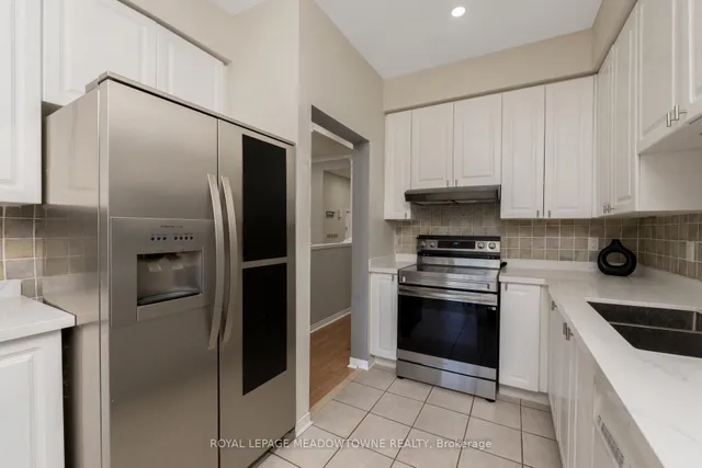 Additional property image - 1876 Stevington Cres