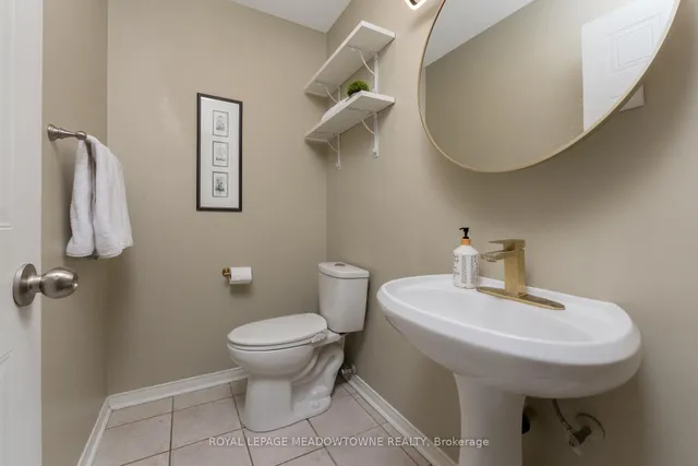 Additional property image - 1876 Stevington Cres
