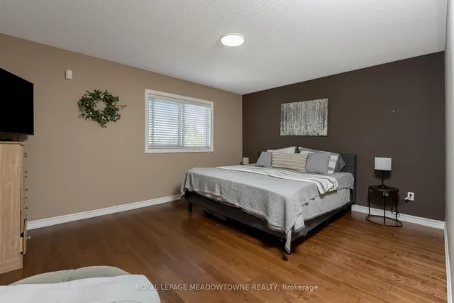 Additional property image - 1876 Stevington Cres