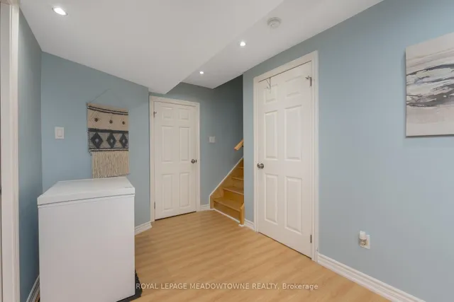Additional property image - 1876 Stevington Cres