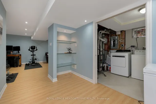 Additional property image - 1876 Stevington Cres
