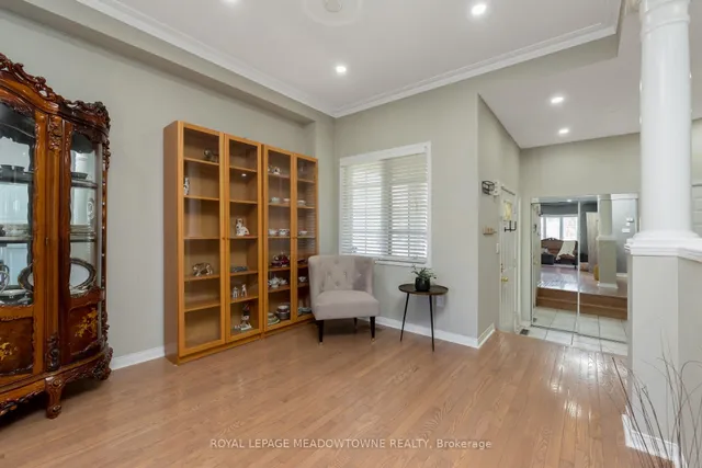 Additional property image - 1876 Stevington Cres