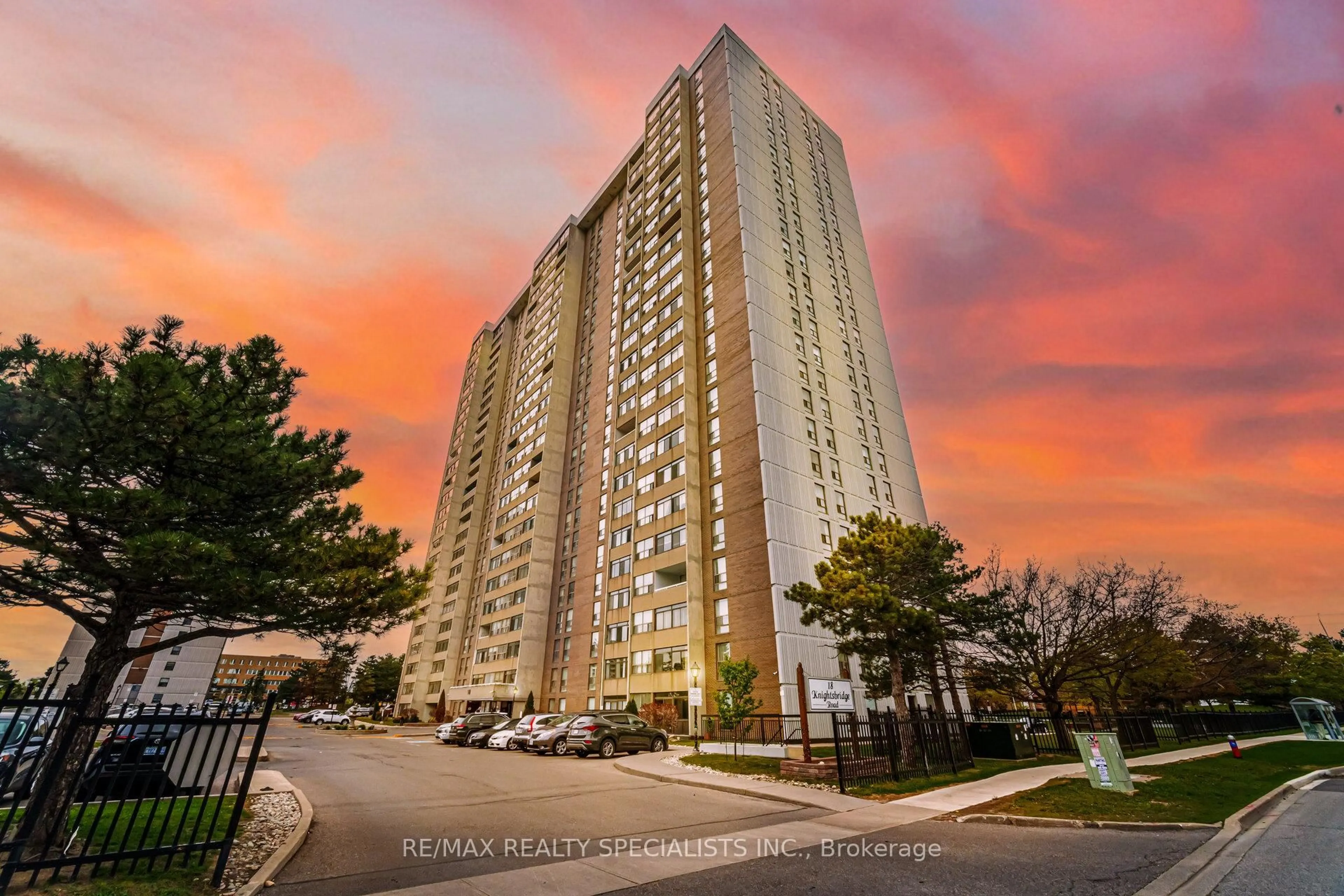Unknown for 18 Knightsbridge Rd #1612, Brampton Ontario L6T 3X5