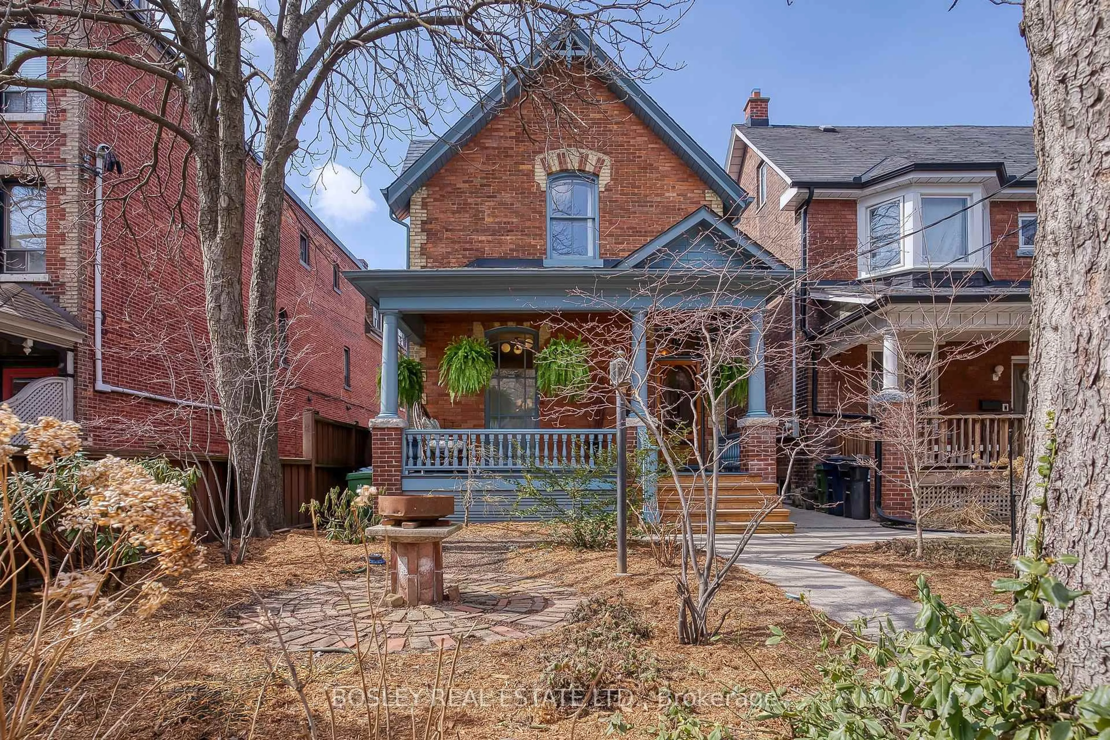 Home with brick exterior material, street for 18 Gwynne Ave, Toronto Ontario M6K 2C3