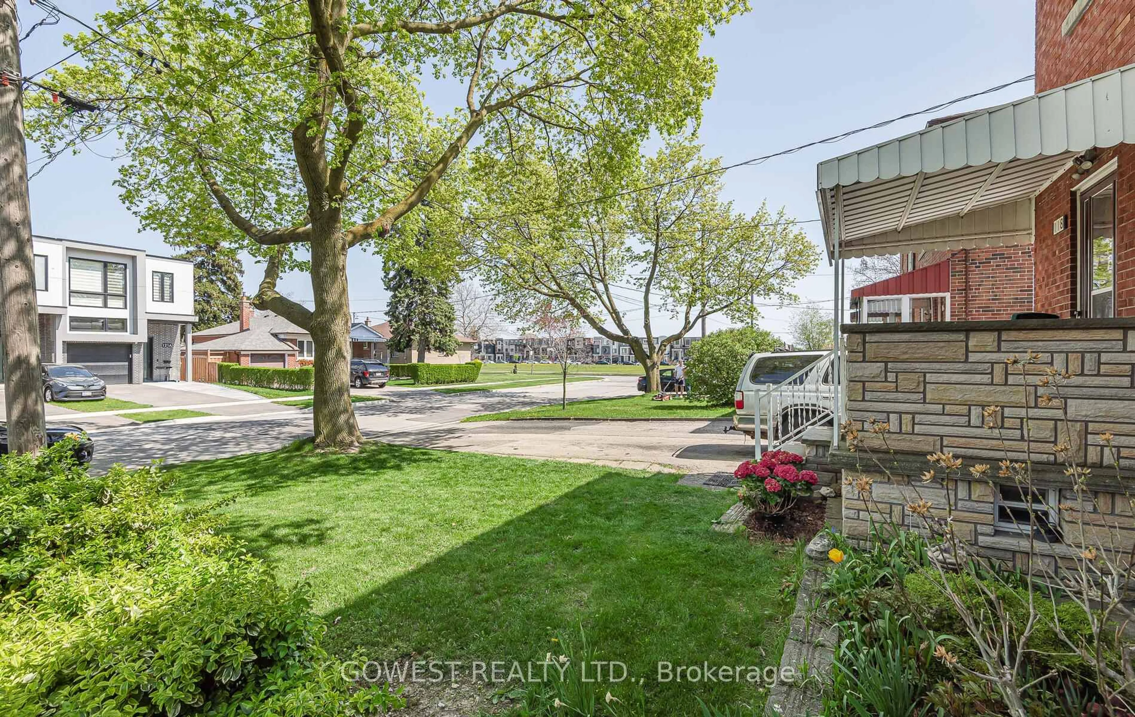 Unknown for 118 Treeview Dr, Toronto Ontario M8W 4C3