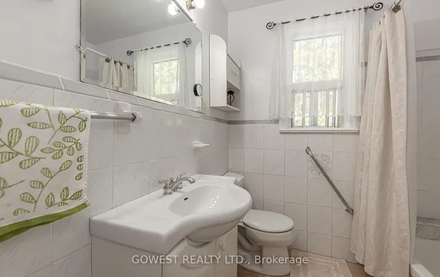 Additional property image - 118 Treeview Dr