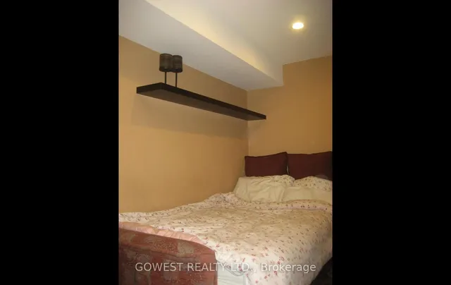 Additional property image - 118 Treeview Dr