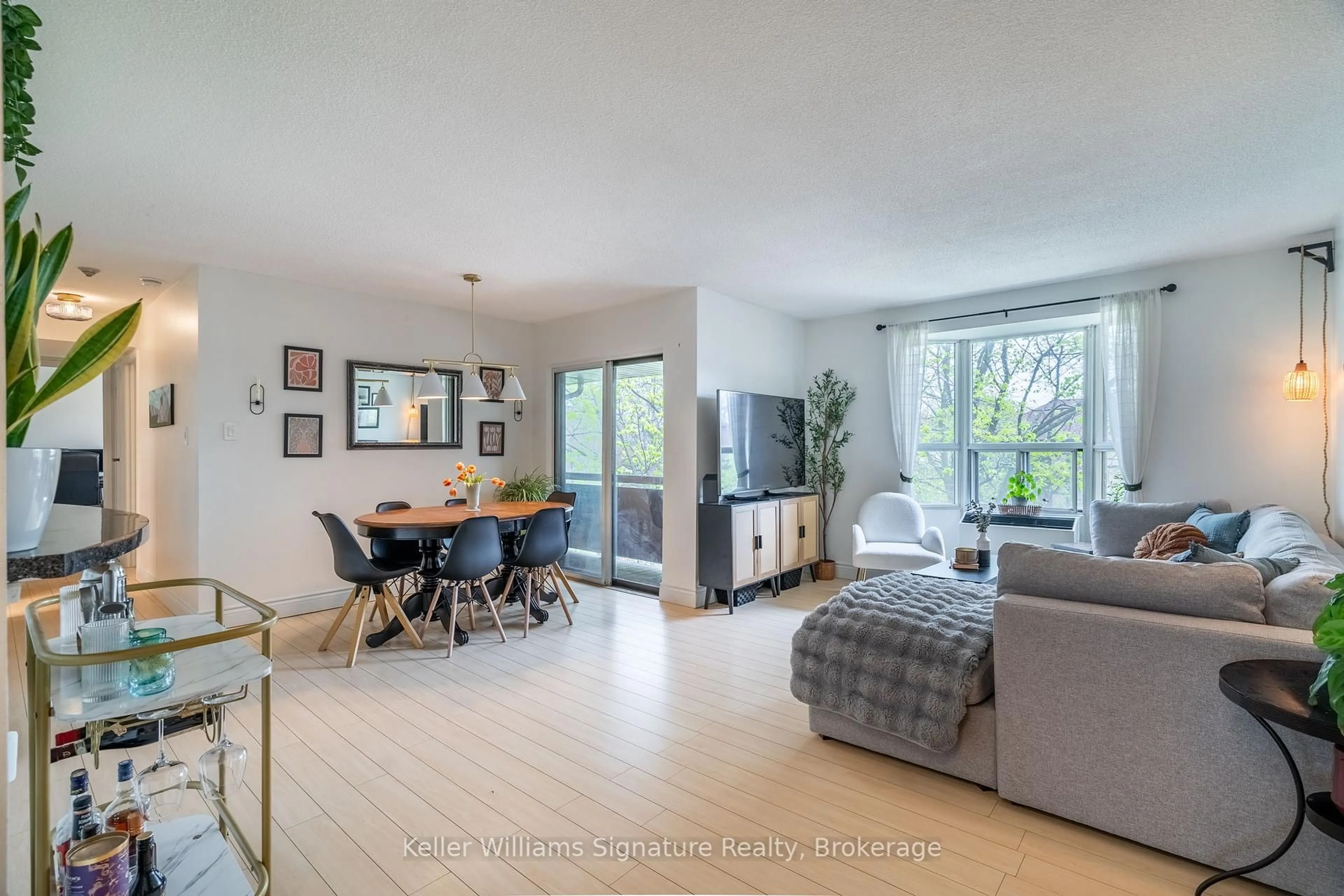 Living room with furniture, unknown for 3835 Lake Shore Blvd #305, Toronto Ontario M8W 1R2