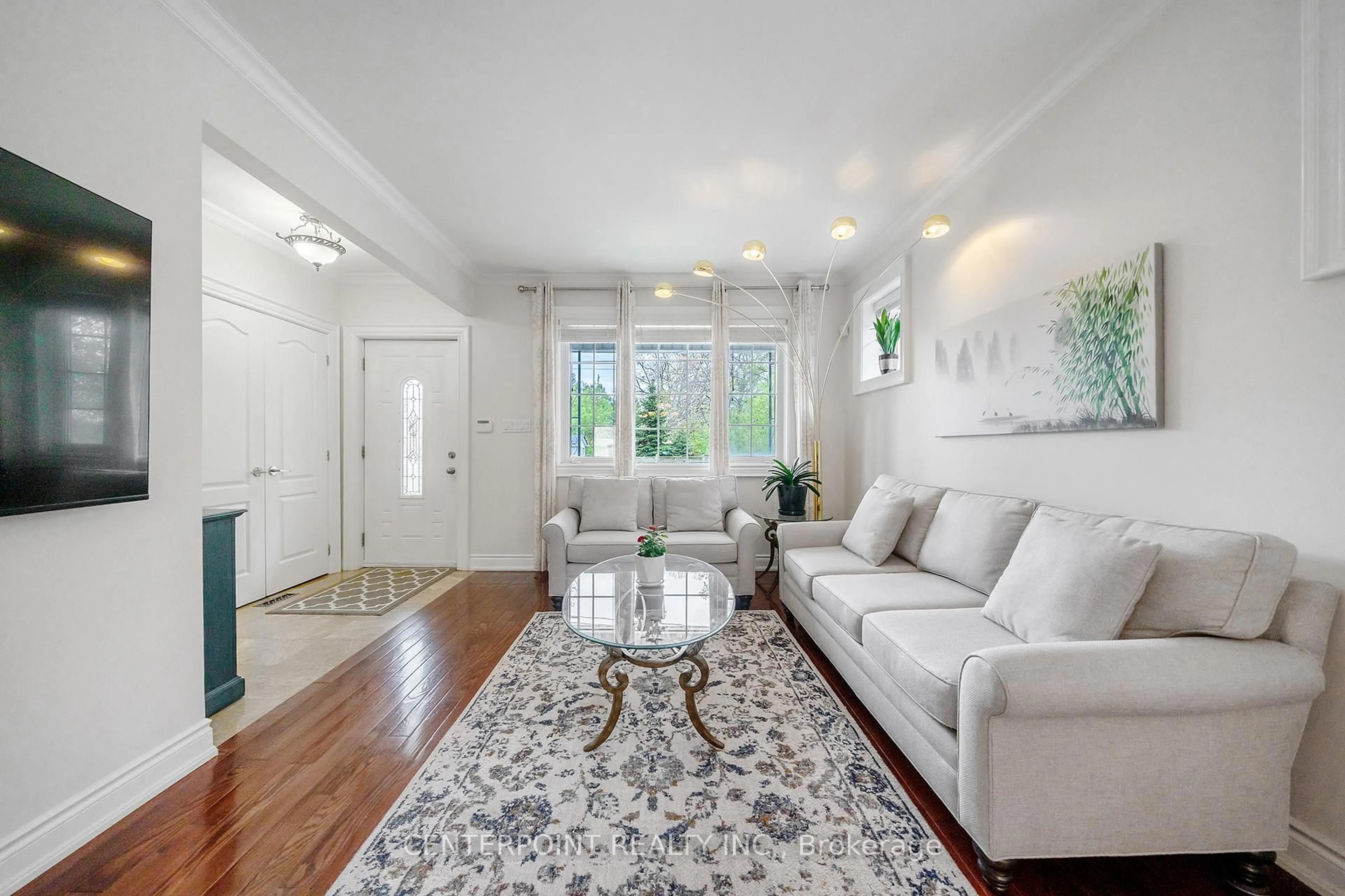 Living room with furniture, unknown for 32 Hertford Ave, Toronto Ontario M6M 1S1