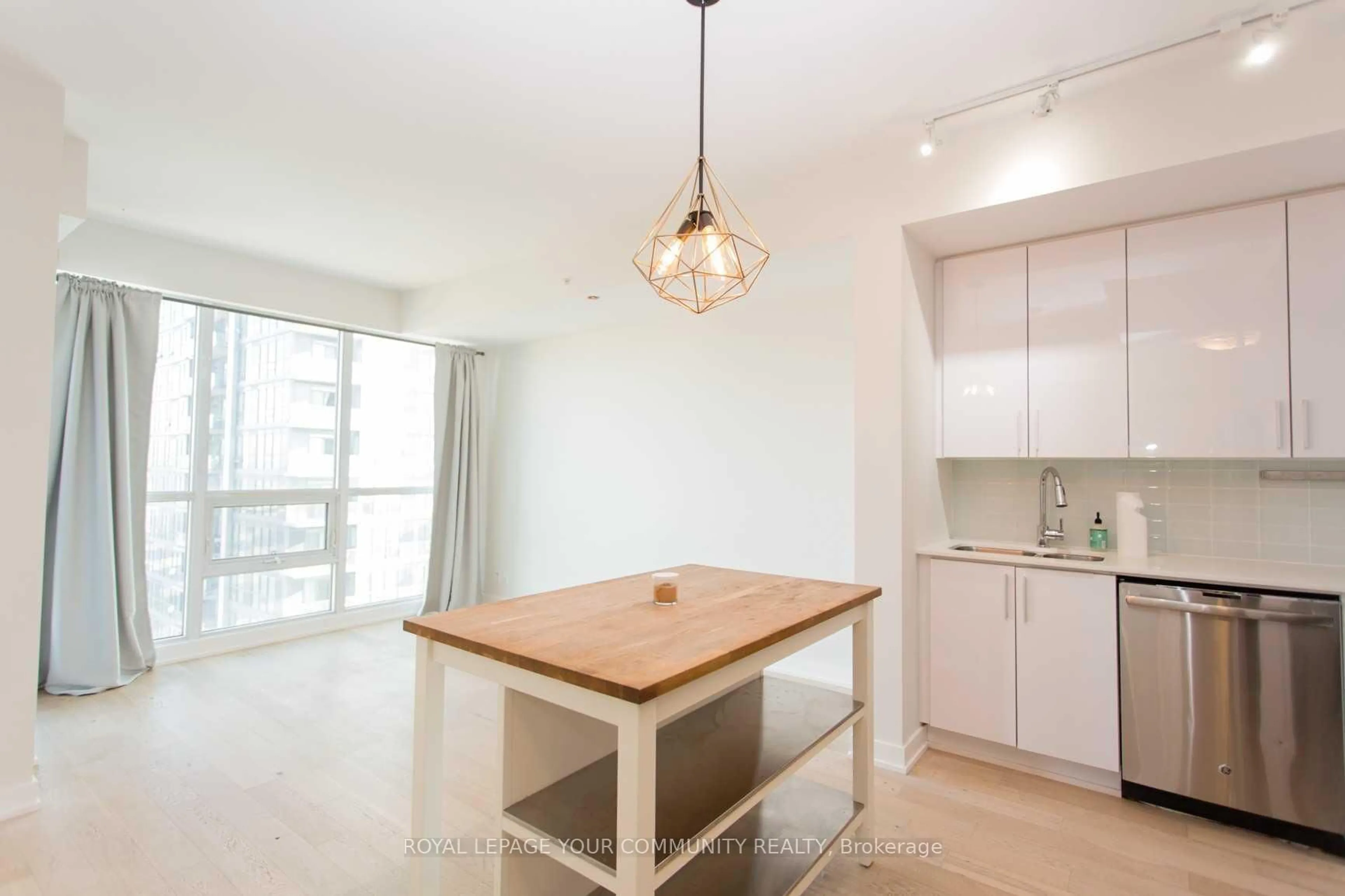 Unknown for 2212 Lake SHore Blvd #2109, Toronto Ontario M8V 0C2