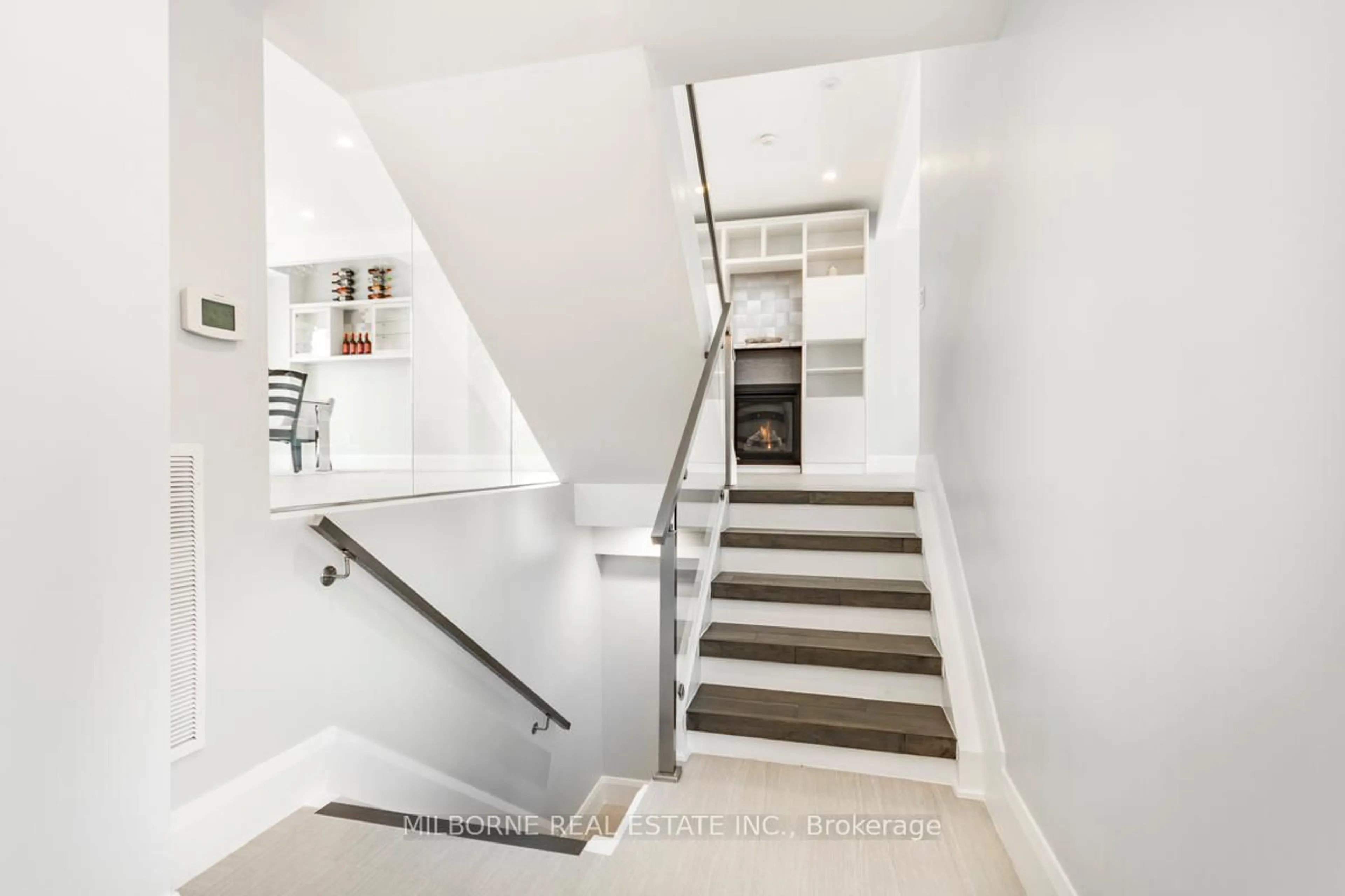 Stairs for 46 Ashfield Dr, Toronto Ontario M9C 4T9
