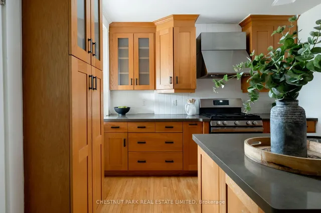 Additional property image - 40 Cowan Ave