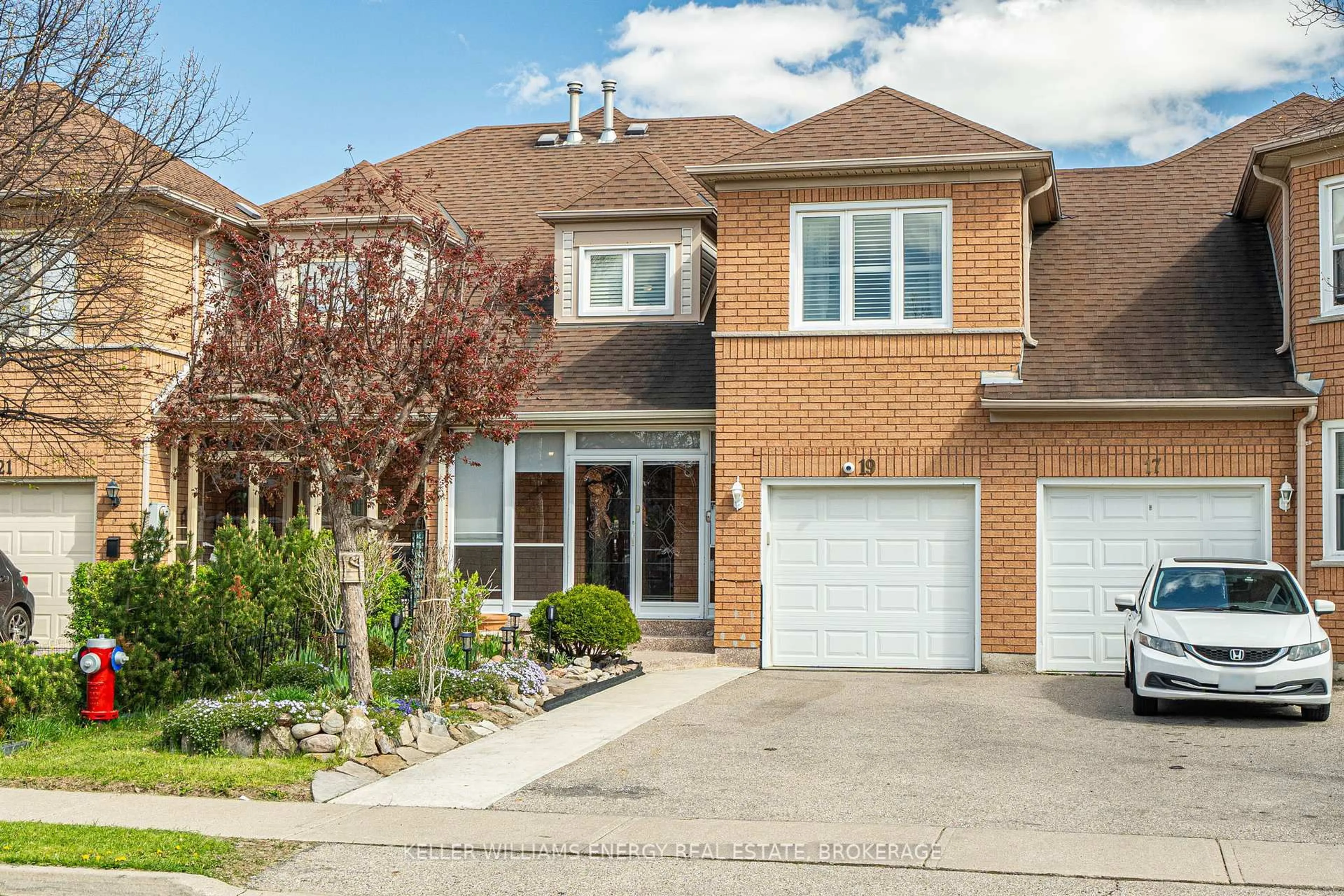 Home with brick exterior material, street for 19 Woodstream Ave, Brampton Ontario L6R 1M7
