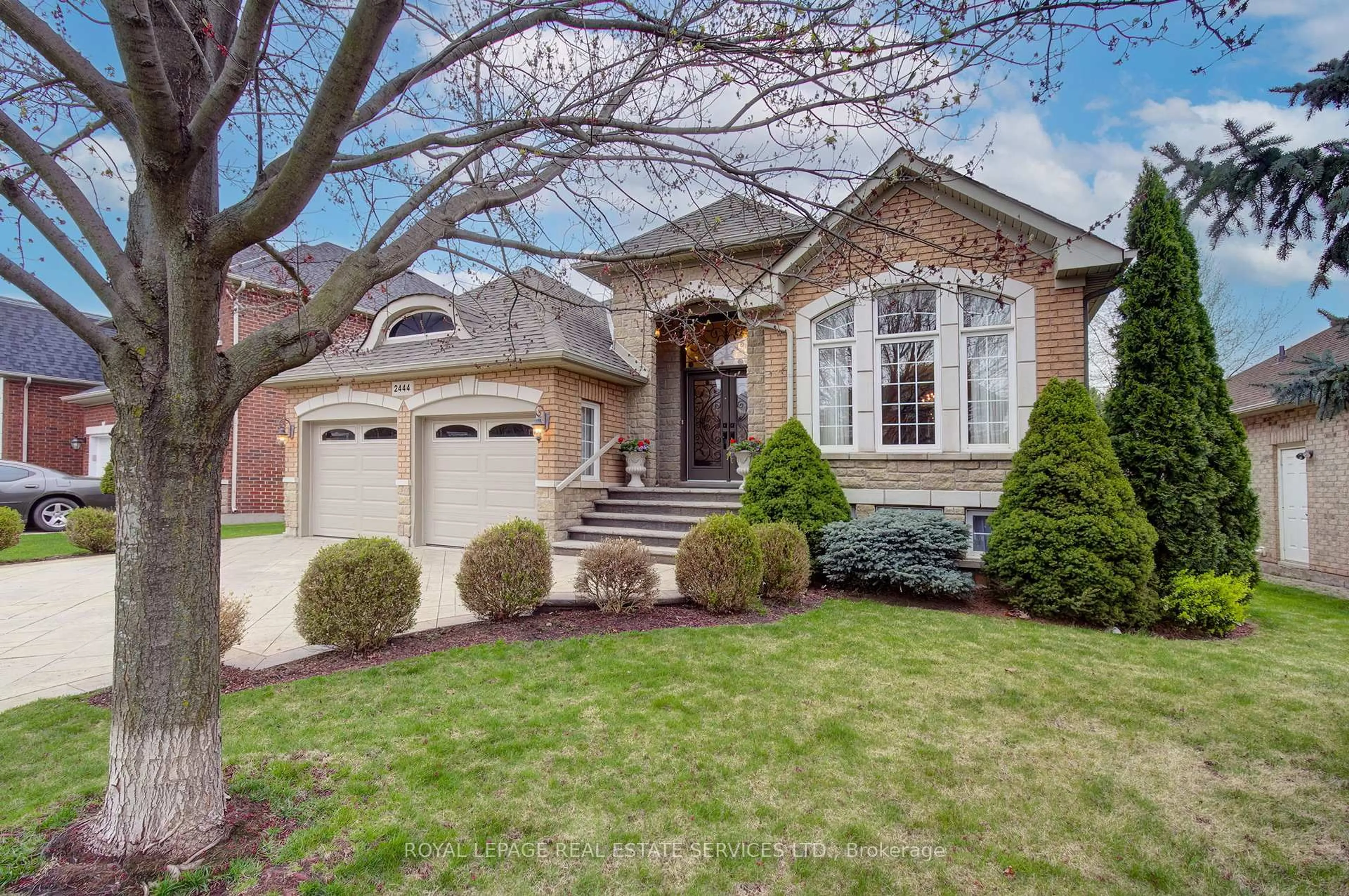 Home with brick exterior material, street for 2444 Salcome Dr, Oakville Ontario L6H 7N5