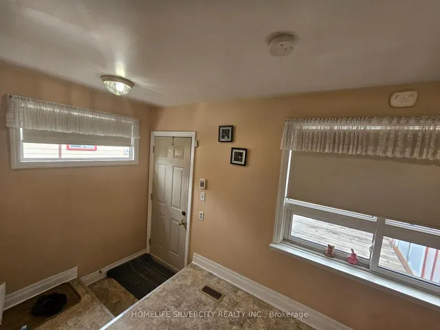Additional property image - 3099 Merritt Ave