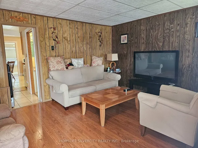 Additional property image - 3099 Merritt Ave
