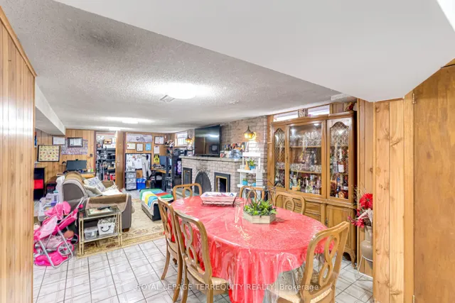 Additional property image - 532 Silverthorn Ave