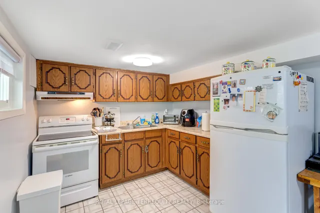 Additional property image - 532 Silverthorn Ave