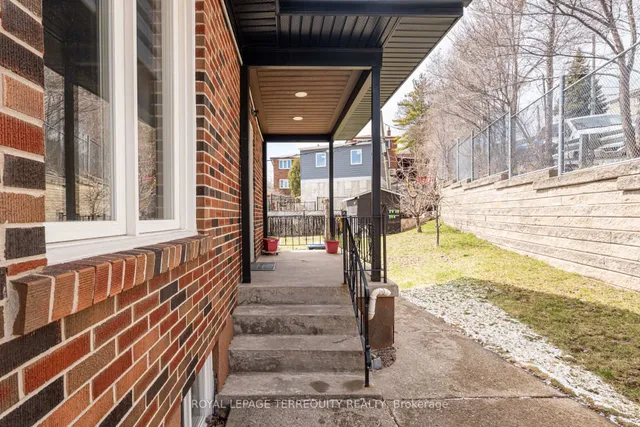 Additional property image - 532 Silverthorn Ave