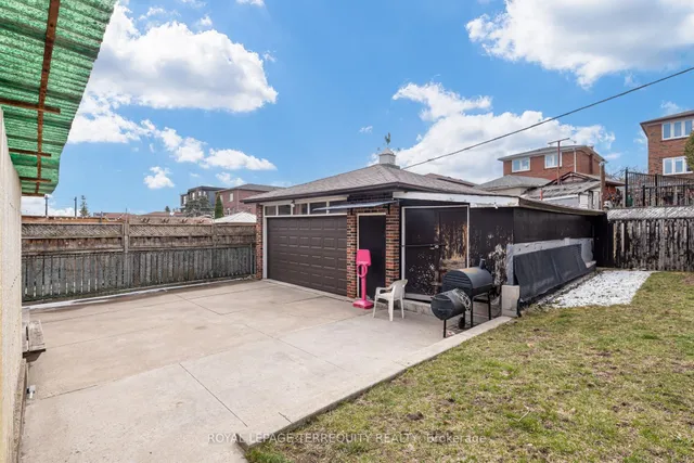 Additional property image - 532 Silverthorn Ave