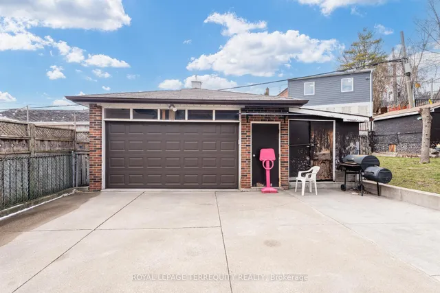 Additional property image - 532 Silverthorn Ave