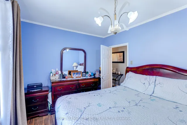 Additional property image - 532 Silverthorn Ave