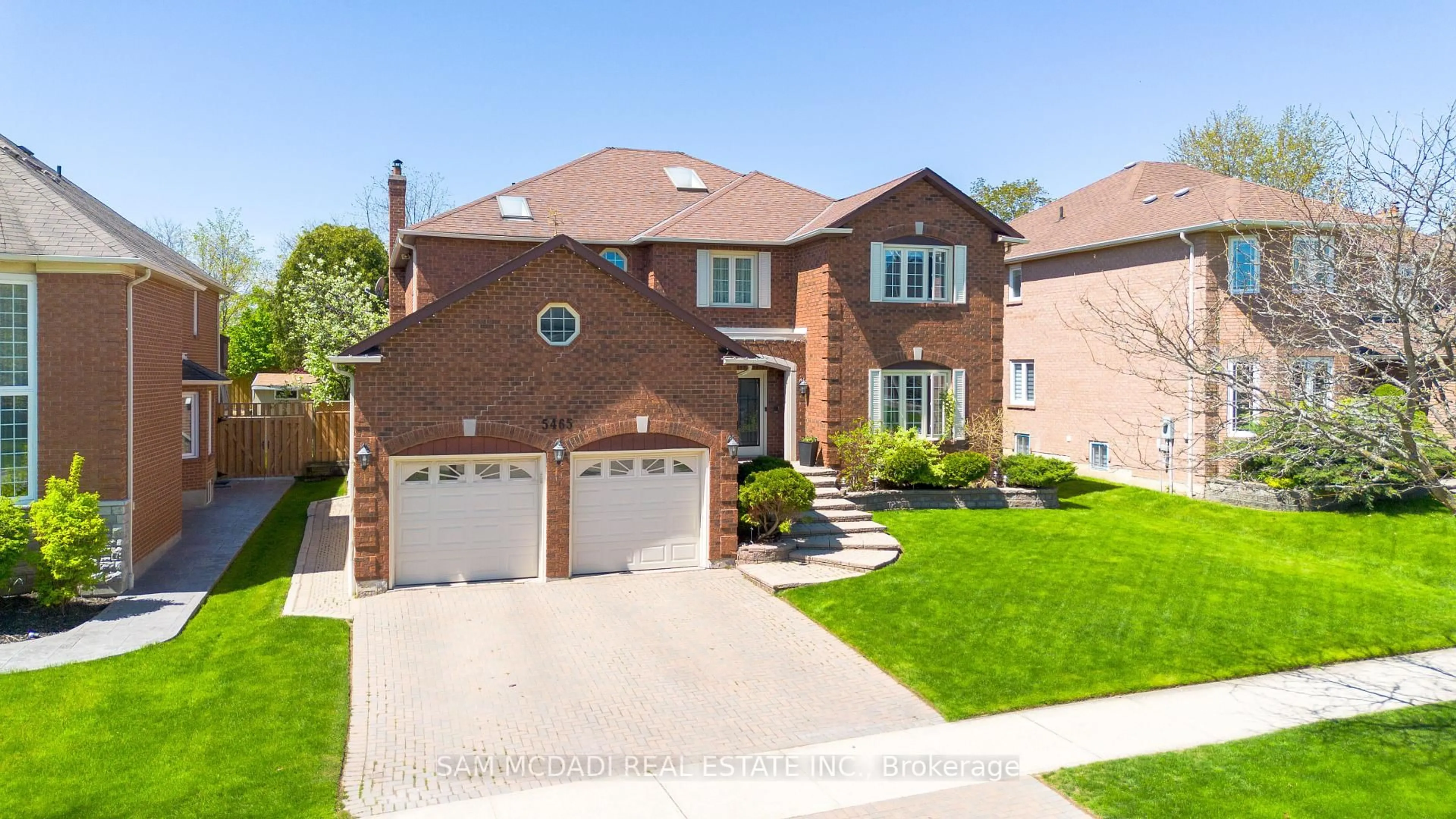 Home with brick exterior material, street for 5465 Shorecrest Cres, Mississauga Ontario L5M 4Y6