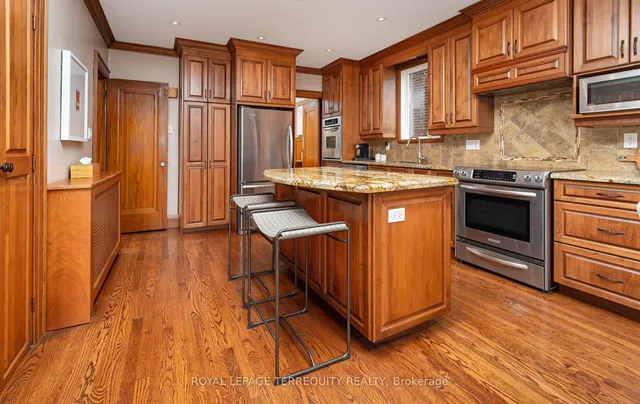 Additional property image - 504 Riverside Dr