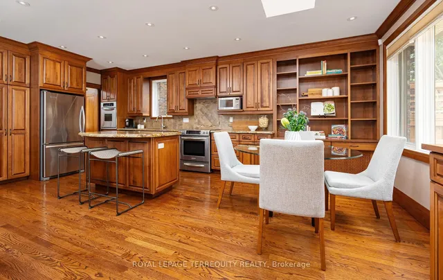 Additional property image - 504 Riverside Dr