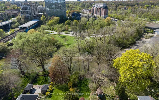 Additional property image - 504 Riverside Dr