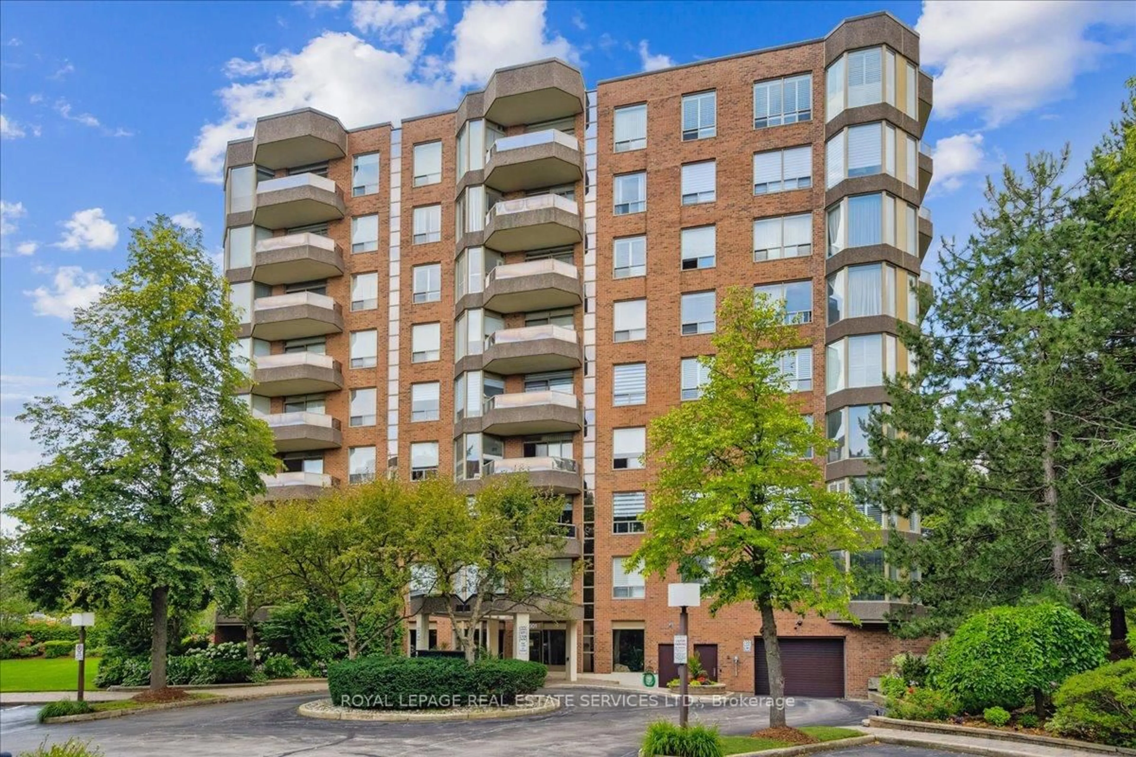 Unknown for 1901 Pilgrims Way #305, Oakville Ontario L6M 2W9