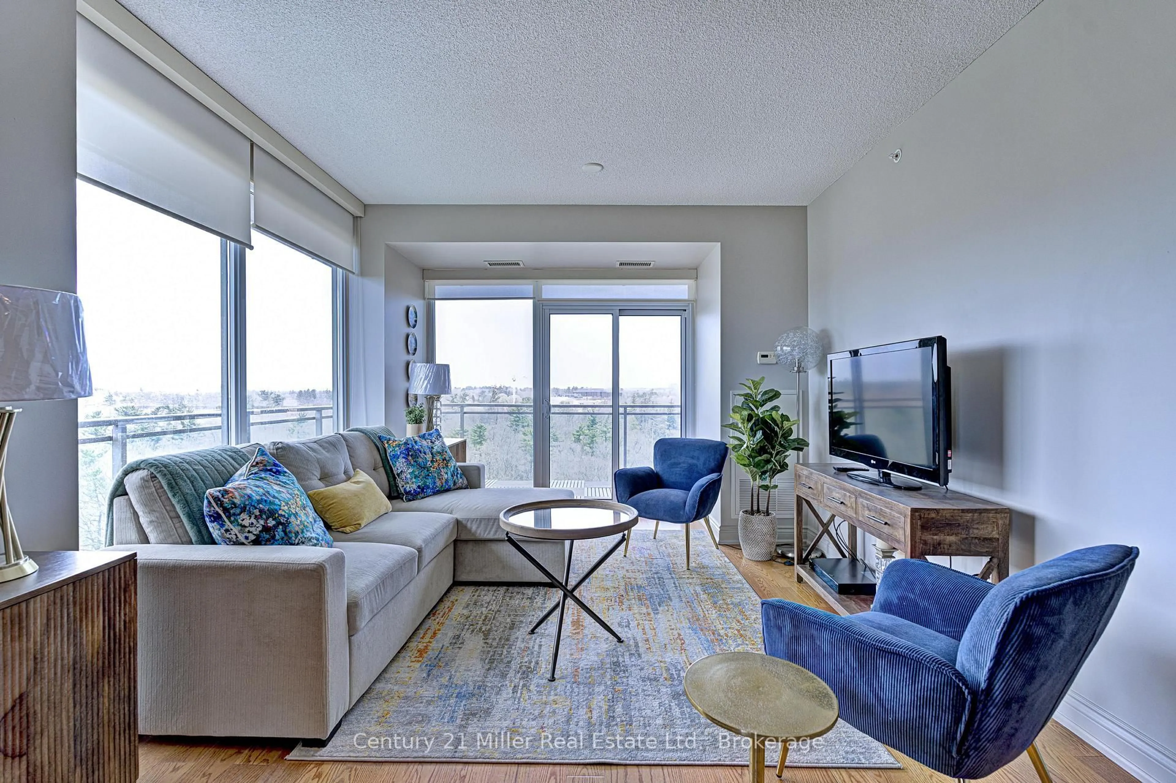 Living room with furniture, unknown for 1665 The Collegeway #1202, Mississauga Ontario L5L 0A9